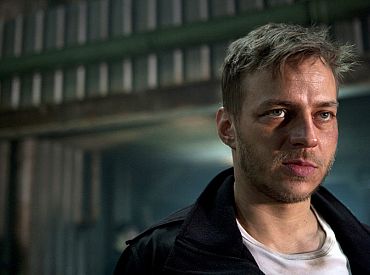 Tom Wlaschiha dołączył do odcinka pilotowego „The Deep Mad Dark”