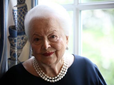 Olivia de Havilland pozwała Ryana Murphy’ego i FX za „Feud: Bette and Joan”