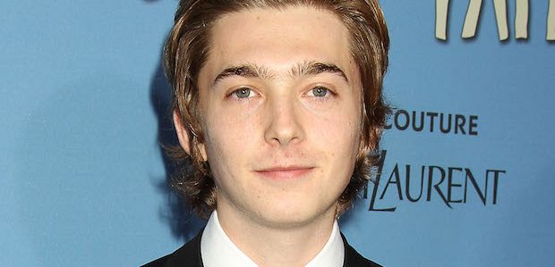 Austin Abrams dołączył do „SMILF”