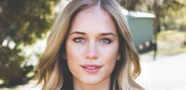 Elizabeth Lail, Zach Cherry i Luca Padovan dołączyli do serialu „You”