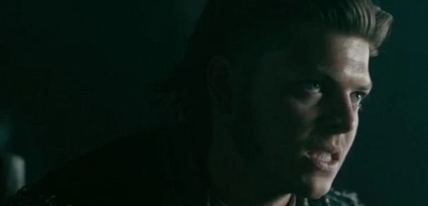 Klip z premiery 5 sezonu „Wikingów”: Czy bracia wybaczą Ivarowi zabicie Sigurda?