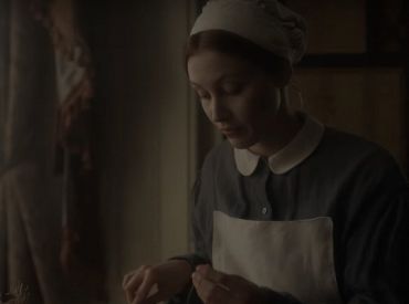 Sarah Gadon występuje jako morderczyni Grace Marks w klipie „Alias Grace”