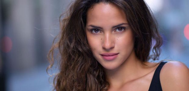 Adria Arjona dołączyła do serialu „Good Omens”