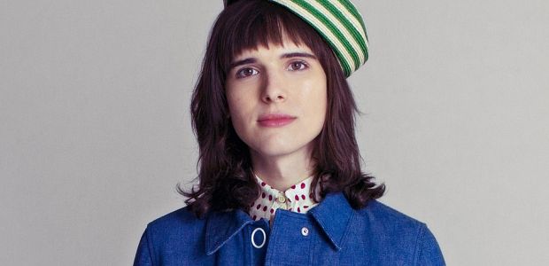 Hari Nef będzie powracała w „You”