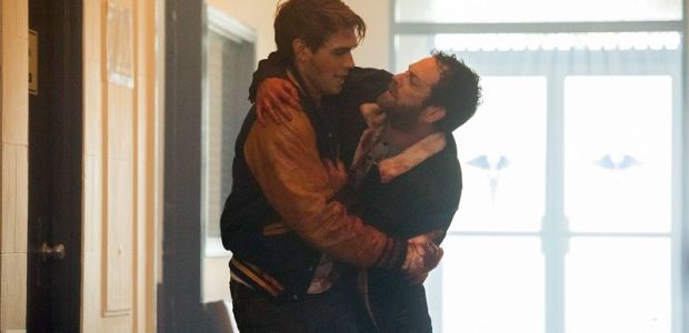 Pierwsze spojrzenie na 2 sezon „Riverdale”: Archie próbuje ratować swojego ojca