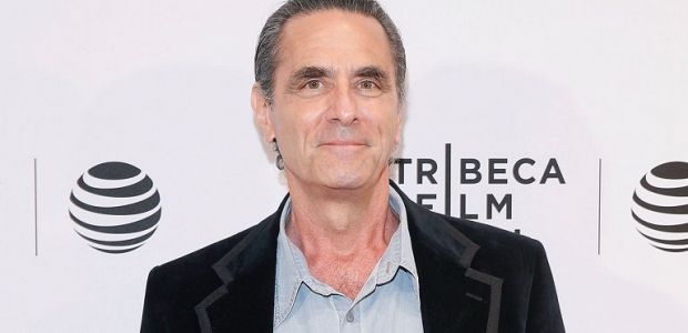 Robin Thomas pojawi się w serialu „Law & Order True Crime: The Menendez Murders”