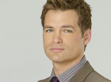 Daniel Cosgrove będzie powracał w thrillerze „You”