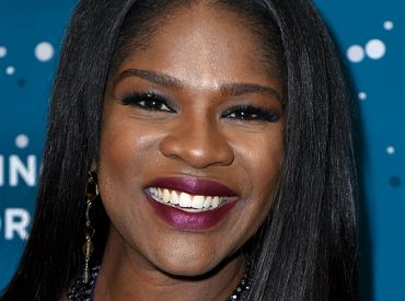 Edwina Findley będzie powracać w „Black Lightning”