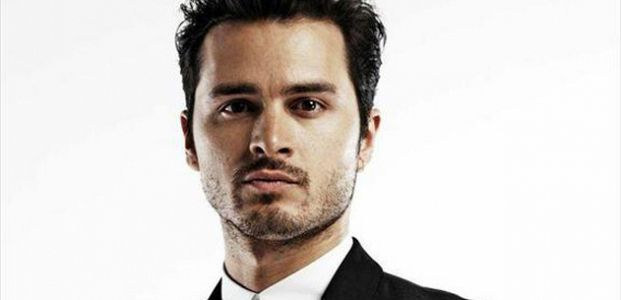 Michael Malarkey dołącza do serialu „Blue Book”