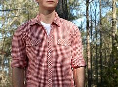 Zdjęcia promocyjne obsady 1 sezonu serialu Nastoletni wilkołak