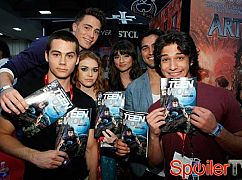 Obsada Nastoletniego wilkołaka na Comic Conie