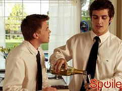 Inna: 1x06 Queen Bee-atches - zdjęcia promocyjne