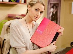 Julia - zdjęcia obsady