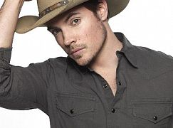 Zdjęcia promocyjne obsady 1 sezonu