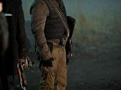 Wrogie niebo: 2x08 Death March - zdjęcia promocyjne