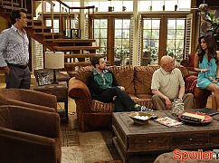 Jeden gniewny Charlie: 1x09 Charlies Dad Visits - zdjęcia promocyjne