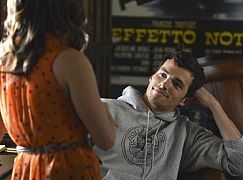 Słodkie kłamstewka: 3x12 The Lady Killer - zdjęcie promocyjne