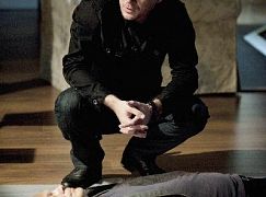 Zemsta: 2x03 Confidence - zdjęcia promocyjne