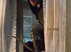 Arrow: 1x03 Lone Gunmen - zdjęcia promocyjne