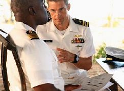 Last Resort: 1x05 Skeleton Crew - zdjęcia promocyjne