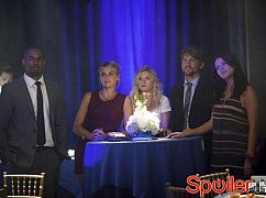 Happy Endings: 3x03 Boyz II Menorah - zdjęcia promocyjne