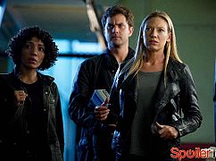 Fringe: Na granicy światów: 5x06 Through the Looking Glass and What Walter Found There - zdjęcia promocyjne