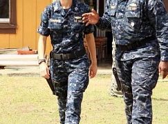 Ostatni prawdziwy mężczyzna: 1x08 Big Chicken Dinner - zdjęcia promocyjne