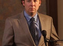 Legit: 1x05 Justice - zdjęcia promocyjne