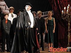 Współczesna rodzina: 4x14 A Slight at the Opera - zdjęcia promocyjne