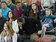 The Neighbors: 1x17 Larry Bird Presents an Oscar-Winning Film by Larry Bird - zdjęcia promocyjn