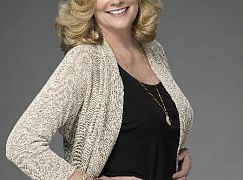 Zdjęcia promocyjne obsady 2 sezonu serialu The Client List