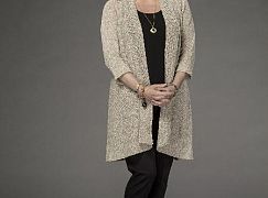 Zdjęcia promocyjne obsady 2 sezonu serialu The Client List