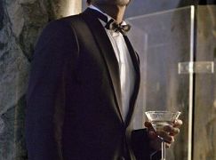 Beauty and the Beast: 1x15 Any Means Possible - zdjęcia promocyjne