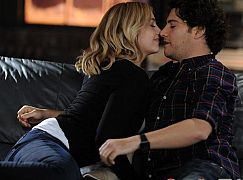 Happy Endings: 3x15 The Straight Dope - zdjęcia promocyjne