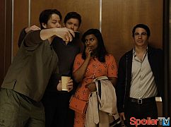 Świat według Mindy: 1x23 Frat Party - zdjęcia promocyjne