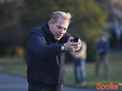 Zawód: Amerykanin: 1x13 The Colonel - zdjęcia promocyjne