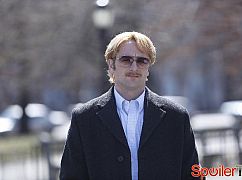 Zawód: Amerykanin: 1x13 The Colonel - zdjęcia promocyjne