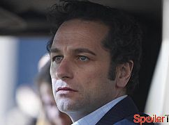 Zawód: Amerykanin: 1x13 The Colonel - zdjęcia promocyjne