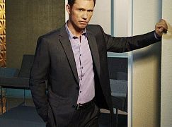 Zdjęcia promocyjne obsady 7 sezonu serialu Burn Notice