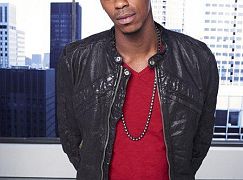 Zdjęcia promocyjne obsady 3 sezonu serialu Necessary Roughness