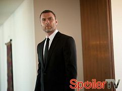 Ray Donovan: 1x01 Pilot - zdjęcia promocyjne