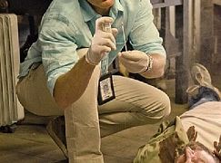 8x03 What's Eating Dexter Morgan? - zdjęcia promocyjne