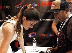 Comic-Con 2013: Dexter