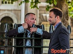 Elementary: 2x01 Step Nine - zdjęcia promocyjne