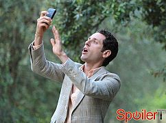 Bananowy doktor: 5x10 Game of Phones - zdjęcia promocyjne