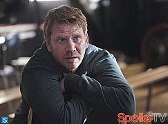 Ray Donovan: 1x11 Bucky Fuckin' Dent - zdjęcia promocyjne