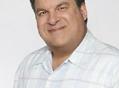 Zdjęcia promocyjne obsady 1 sezonu serialu The Goldbergs