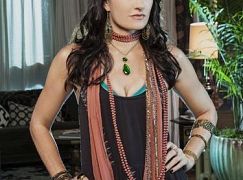 Zdjęcia promocyjne obsady 1 sezonu serialu Witches of East End