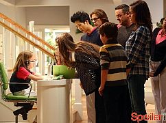 The Neighbors: 2x01 Family Conference - zdjęcia promocyjne