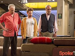 Dads: 1x02 Heckuva Job, Brownie - zdjęcia promocyjne